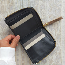 刺繍革財布『SHABON』牛革BLACK×"アイボリー"（二つ折りミニ財布） 3枚目の画像