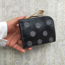 刺繍革財布『SHABON』牛革BLACK×"アイボリー"（二つ折りミニ財布） 5枚目の画像