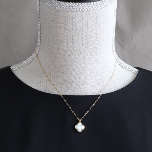 14kgf ホワイトシェルのフラワーネックレス ネックレス・ペンダント MI