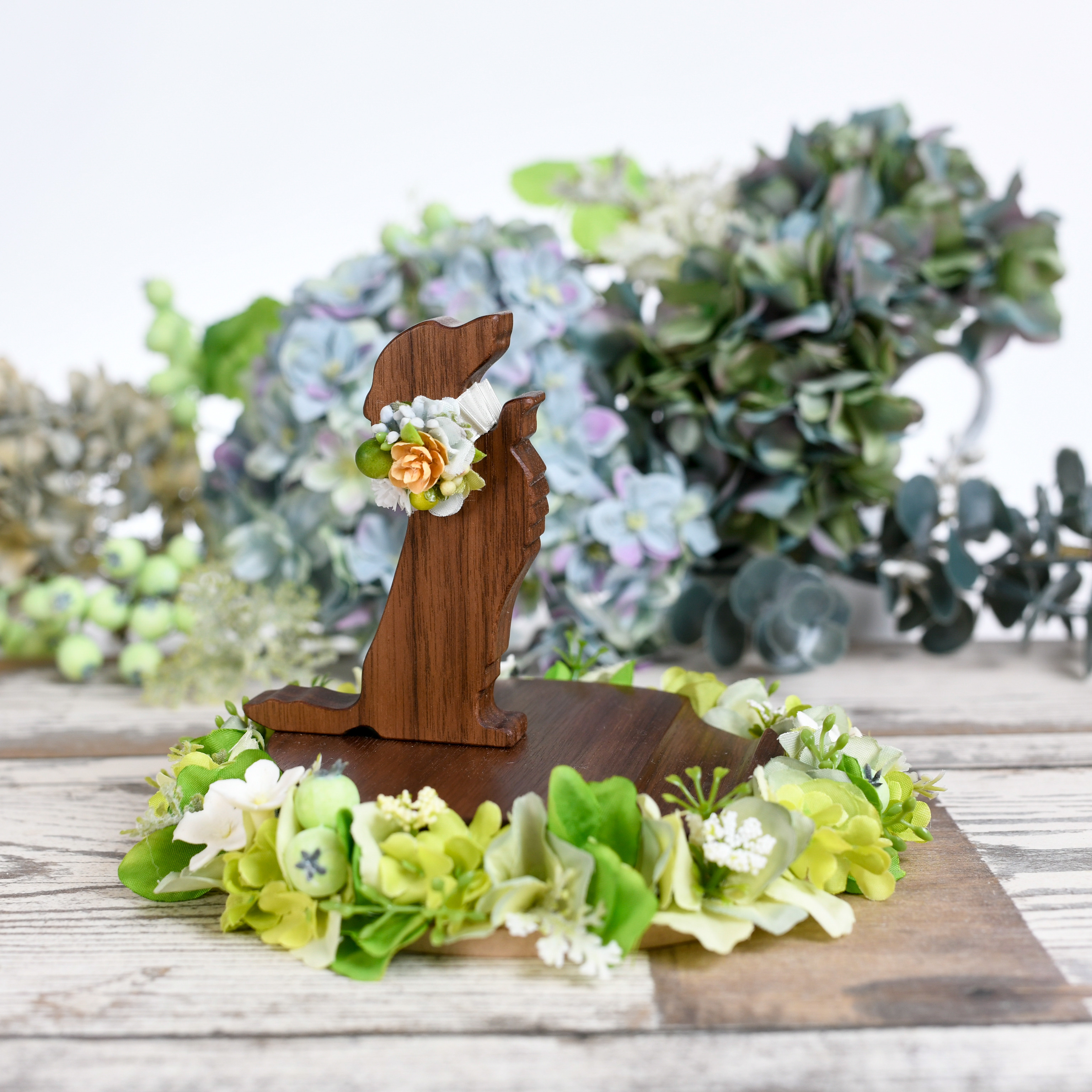 紫陽花リース・ダックスのスマホスタンド