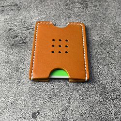 【手縫】Suica・PASMO用キャメル色本革カードケース（生成り麻糸） 8枚目の画像