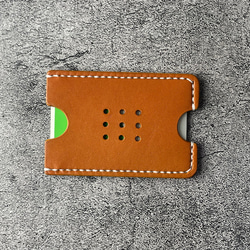 【手縫】Suica・PASMO用キャメル色本革カードケース（生成り麻糸） 5枚目の画像