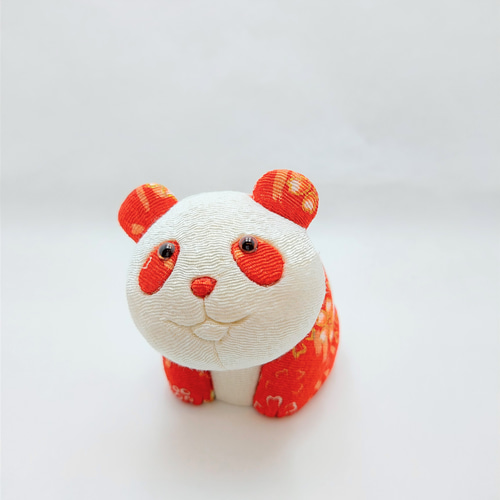 江戸木目込 しあわせパンダ（仔） 紅 柿沼東光作 その他置物 Kakinuma