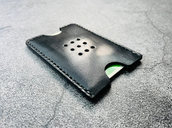 【手縫】Suica・PASMO用黒色本革カードケース（黒麻糸） 10枚目の画像