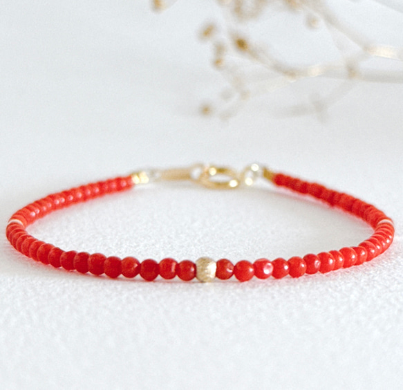 イタリア産サルディーニャの赤珊瑚 天然赤珊瑚の小粒シンプルブレスレット 14kgf イタリア サルディーニャ