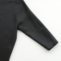 亞麻圓領喇叭罩衫身體罩 3/4 袖 T 卹（黑色）TP21。 第9張的照片