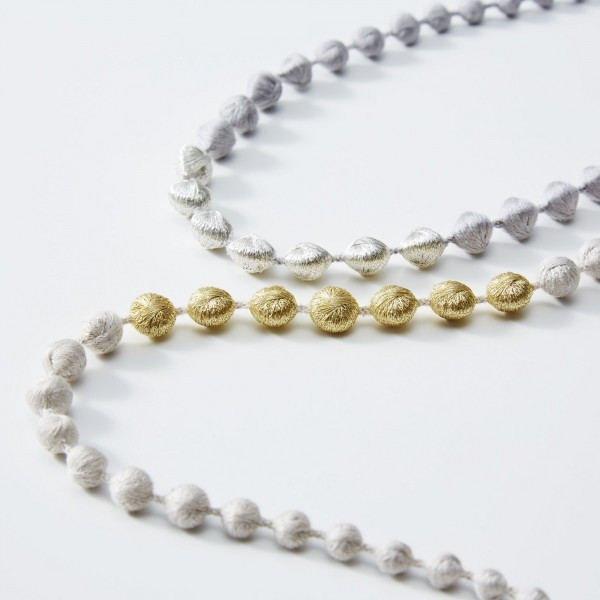 【糸のネックレス】スフィアシルクメタルコンビネックレス　フォーマル　ラメ　刺繍　軽い　金属アレルギー　ラグジュアリー　上