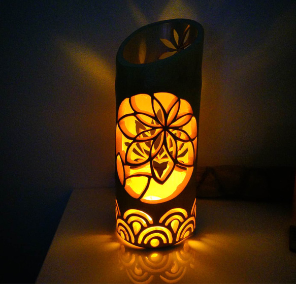 竹灯籠　竹灯り   ロウソクの揺らぎ　両面彫り 竹ランプシェイド 　〜輝光華〜 竹灯籠 竹灯り ロウソクの揺らぎ 両面彫り 竹ランプシェイド 〜輝光華