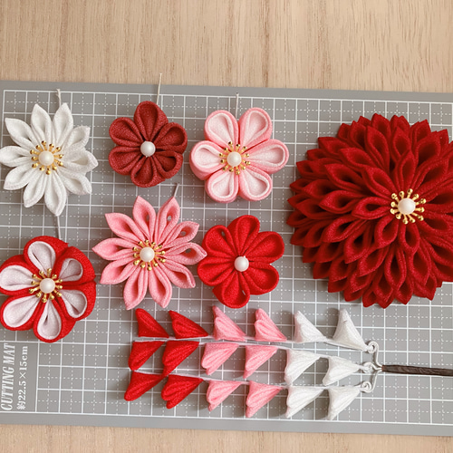 成人式 つまみ細工 つまみ細工髪飾り 袴 卒業 着物 和柄 かんざし 赤