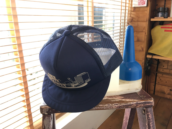 ツバが短いキャップ【short visor mesh cap(navy)】 4枚目の画像