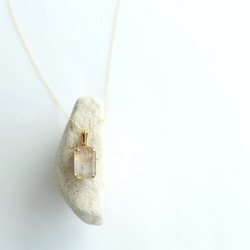 gemstone jewelry ムーンストーンのネックレス　 1枚目の画像