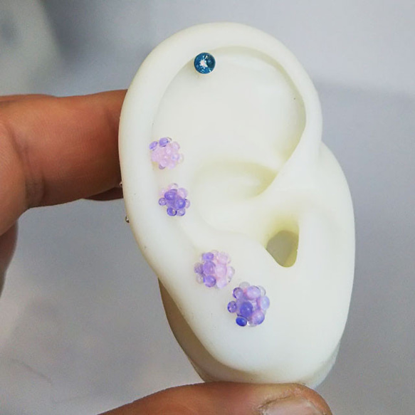 Hydrangea Earrings 極佳的舒適度☆ 手工製作防過敏玻璃耳環！ ☆14G16G18G 第2張的照片