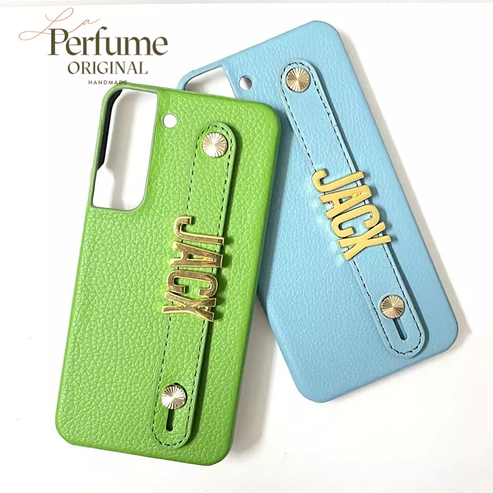 名入れ♡イニシャル レザー ストラップケース オリジナルケース Androidケース ライトグリーン 緑色 ベルト付き