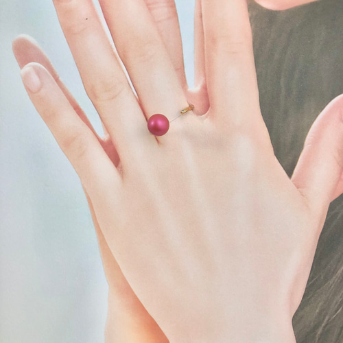 Swarovski マルベリーピンクパールとキュービックジルコニアリング