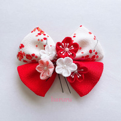 つまみ細工の髪飾り【赤白リボンと小花】成人式 振袖 卒業式 袴 浴衣