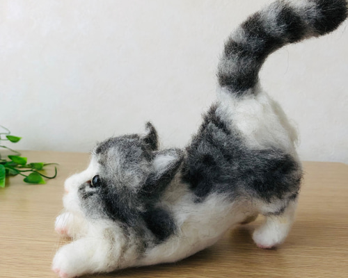 羊毛フェルト 猫 ねこ サバ白 のひ〜 羊毛フェルト にじいろ