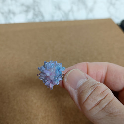 紫陽花の一粒ピアス 3枚目の画像