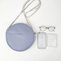 本革の丸型ショルダー　purple 5枚目の画像