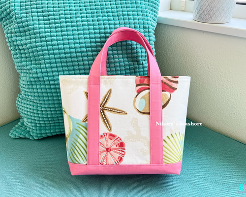 トートバッグ♡Pink Hydrangea他3点 CHARLES & KEITH Kay ケイ ストライプトートバッグ （Pink