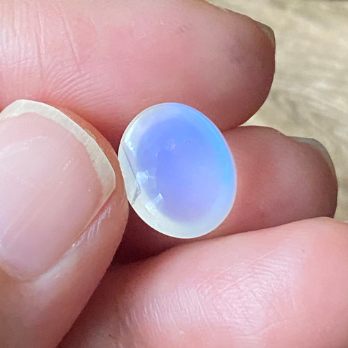 インド産 ブルームーンストーン (ペリステライト) ムーンストーン
