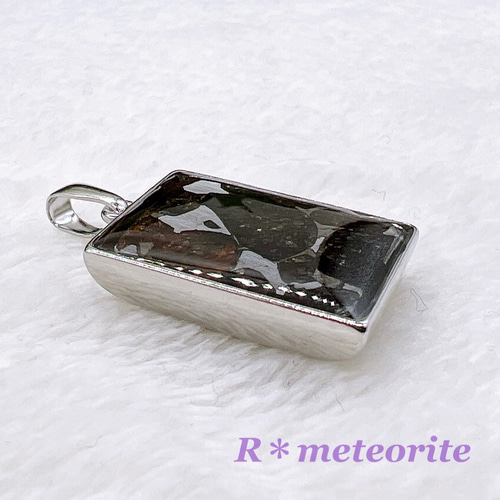 Silver925 パラサイト隕石 14x15mm ハート ペンダントトップ 1個