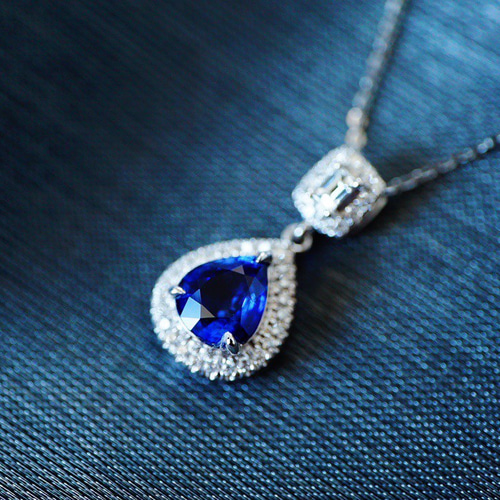 サファイア　ダイヤモンド　K18WG　ロイやブルー　ネックレス