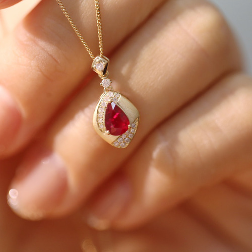 天然ダイヤモンド付きルビーペンダントk18 ペンダントトップ パール