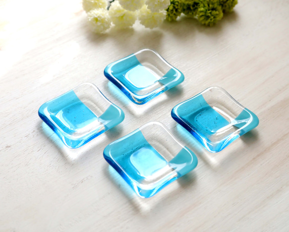 ガラスの豆皿　ターコイズブルーの石畳 4枚目の画像