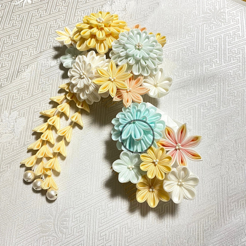 ❀ 値下げのお知らせ *.˚❀ つまみ細工 正絹羽二重 成人式 結婚式 十三 