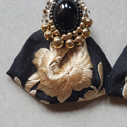 〈再販〉2wayインド刺繍リボンとビーズ刺繍のピアス&イヤリング 8枚目の画像