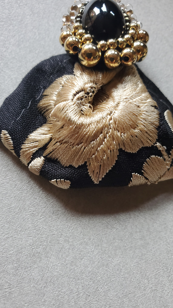 〈再販〉2wayインド刺繍リボンとビーズ刺繍のピアス&イヤリング 7枚目の画像