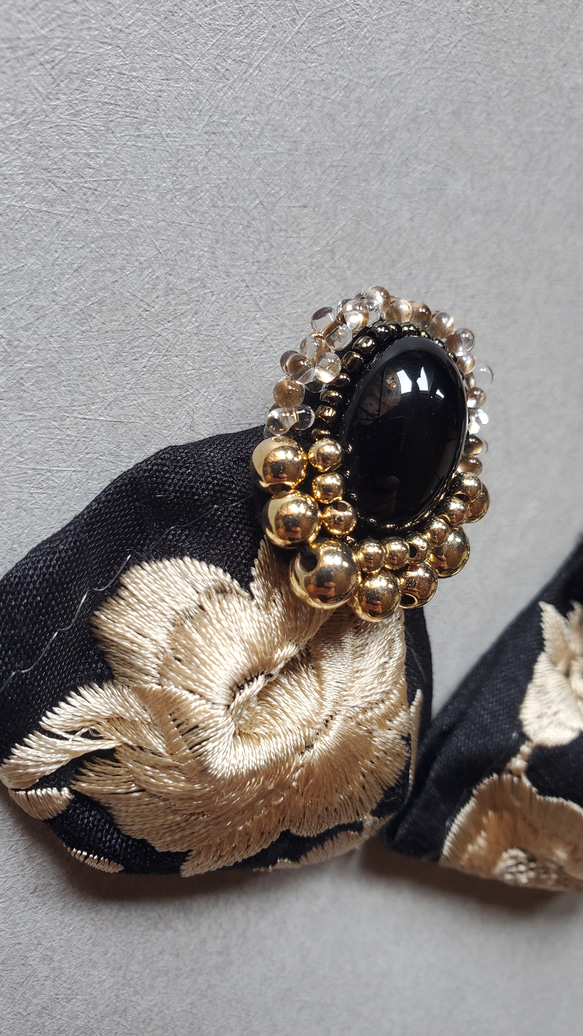 〈再販〉2wayインド刺繍リボンとビーズ刺繍のピアス&イヤリング 6枚目の画像