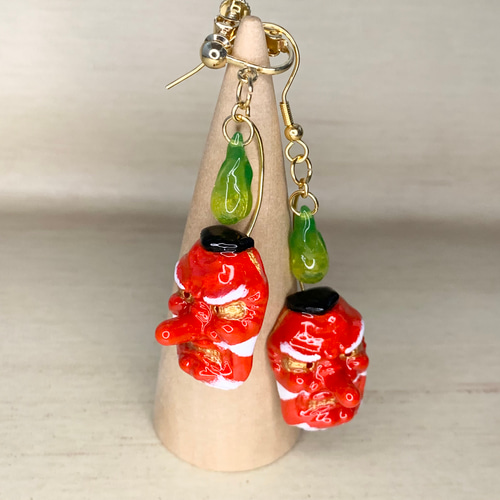 天狗面と炎(ほむら)のピアス ピアス（フック・チェーン