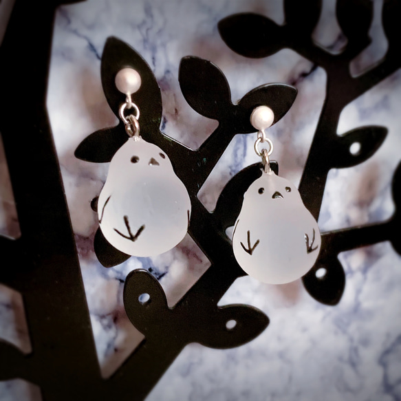 No.1612-A　シマエナガ☆水彩画風☆レジンピアス・イヤリング No.612-A シマエナガ☆水彩画風☆レジンピアス・イヤリング レジン