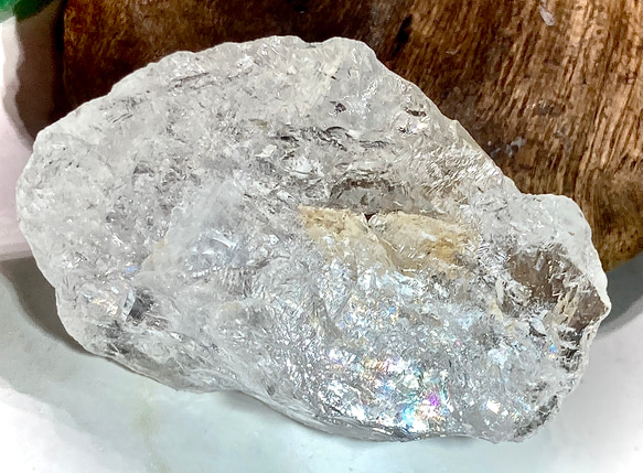 ゴールデンマイカ内包　天使のギフト❦͙ レインボー エレスチャル  骸骨水晶　原石 1枚目の画像