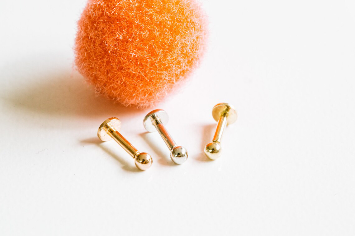 14Kゴールド ミニボール ヘリックス 軟骨 アンチトラガス インナーコンク スタッド イヤリング ピアス ラブレット