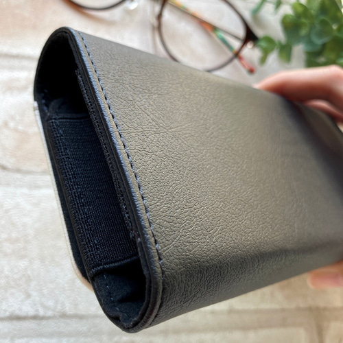 雪原のオオカミのメガネケース メンズ プレゼント 雪 宇宙 狼 眼鏡