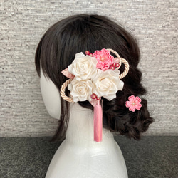 Sale!!つまみ細工 白薔薇の髪飾り ヘアコーム *バラ *卒業式 *ウェディング *花嫁 *七五三 *袴 2枚目の画像