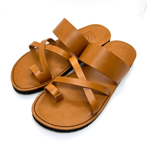 超軽量底】【レディース】【メンズ】サンダル ヌメ革 トングサンダル シューズタイプ 22.0〜27.5cm サンダル b9 collection  Kobe. 通販 14026827｜Creema(クリーマ) 店舗] 夏 トングサンダル メンズ ビーチサンダル おしゃれ カジュアル 合成皮革 滑り止め 丈夫 履きやすく 軽量 柔らかい 日常