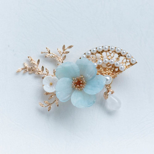天然石アクアマリンのお花のヘアクリップor ヘアコーム ヘア