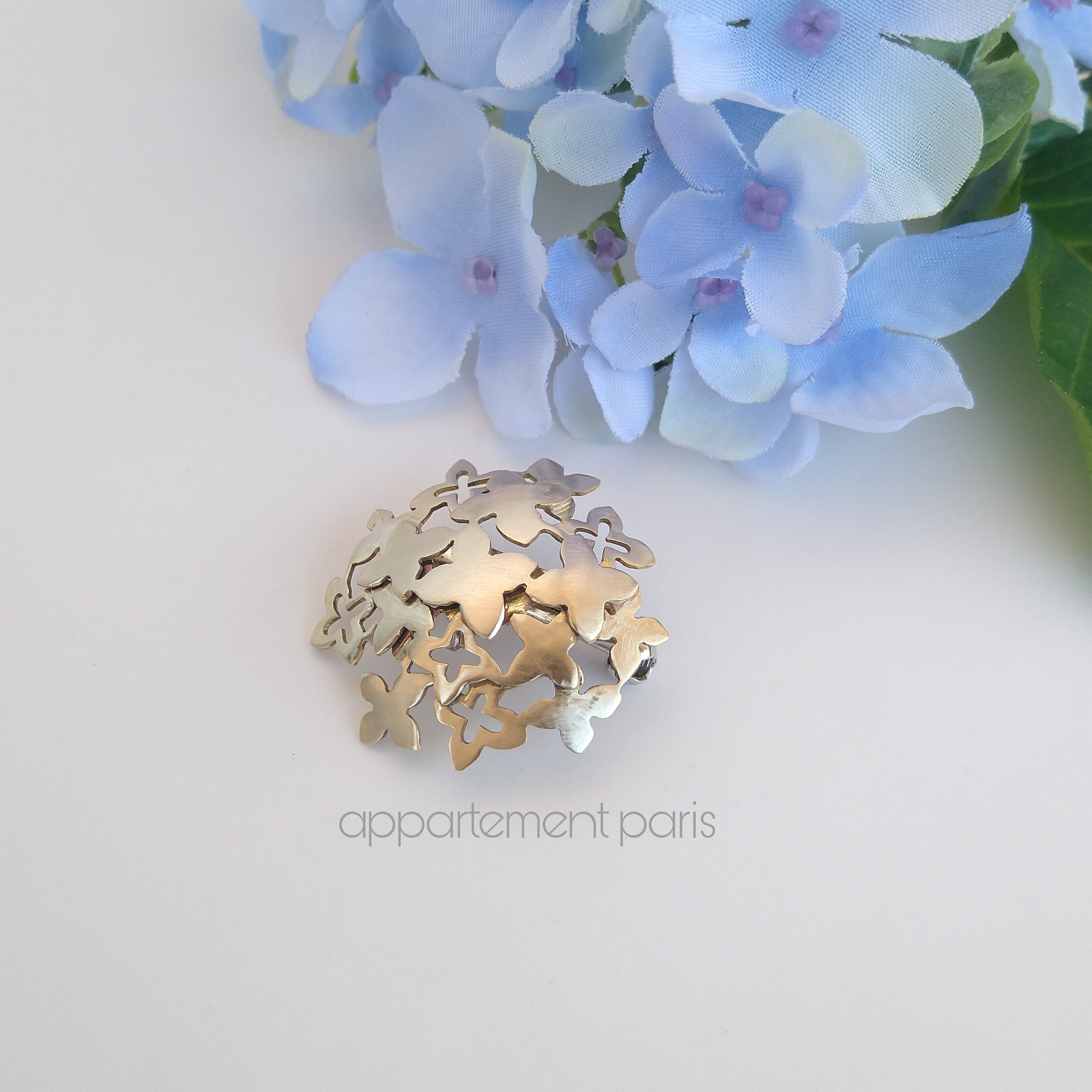真鍮紫陽花のブローチ