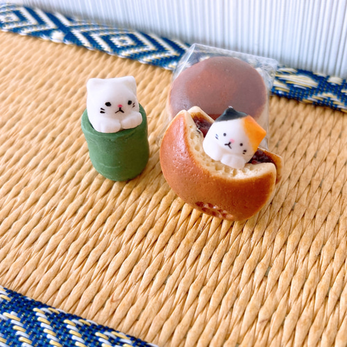 受注製作】どら焼き猫 片耳用ピアス/イヤリング/ノンホール
