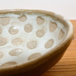 水玉模様のご飯茶碗_白色 3枚目の画像