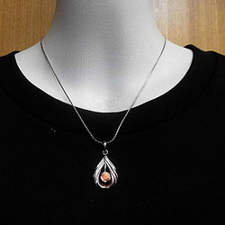 天然珊瑚のペンダント付きネックレス ゴールド天然本珊瑚プチハートネックレス : ナチュラル
