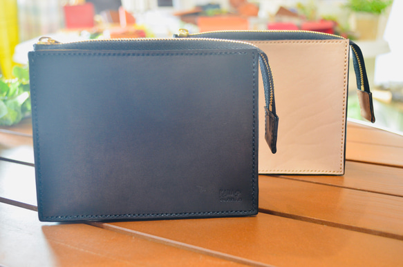 スタイリッシュにコモノを収納 スクエアポーチ  Mサイズ 栃木レザー使用 ブラック 1枚目の画像