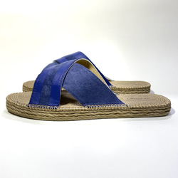 “XL碼 - 減價2,500日元” 出奇的輕♪鑲邊交叉涼鞋（藍色）黃麻風格鞋底 第3張的照片