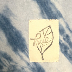 Tシャツ Lサイズ no.29 藍染 絞り手染め オリジナル柄 ユニセックス カジュアル プレゼント夏 花火 2枚目の画像
