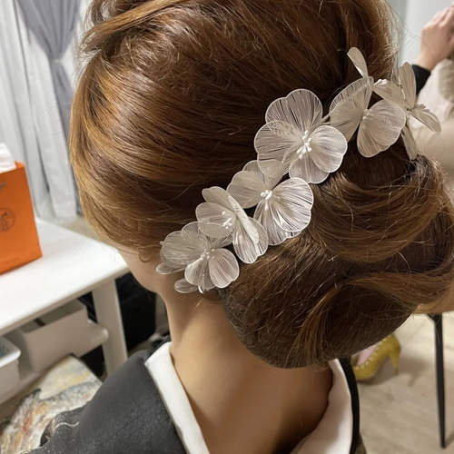 camellia“【ヘアアクセサリー バックカチューシャ 髪飾り ウェディング