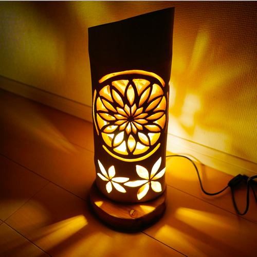 竹灯り・竹あかり・竹灯籠・竹灯篭・竹ランプ 両面彫り～～ 癒しの灯り  