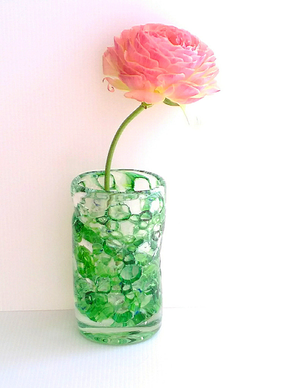 Rock　/　吹きガラス　/　ガラスの花瓶　/　グリーン系　 1枚目の画像